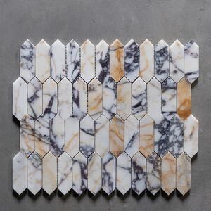 Mosaïque de pilier polie en marbre violet Arabescato 30.5 x 28 cm