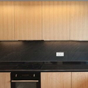 Ardoise flexible SKIN Ultra-Flex 2mm - Ligne noire, 122x61 cm | Pierre pour murs, meubles, façades et zones humides
