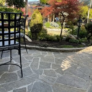 Homa Polygonal Slate - Pierre naturelle pour façades intérieures/extérieures, pavages et allées (1 m² = 10-14 pièces)