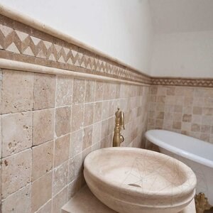 Moulure classique en travertin M1, 2 x 2 x 30,5 cm