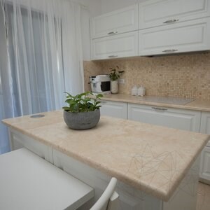 Plan de travail Classic Cross Cut en travertin poli, 250 x 65 x 3 cm