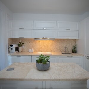 Plan de travail Classic Cross Cut en travertin poli, 250 x 65 x 3 cm