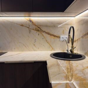 Calacatta Gold Pavé de Marbre Poli, 2 cm