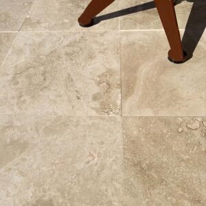 Classic Polished PREMIUM Travertine 30.5 x 30.5 x 1.2 cm 