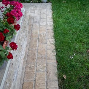 Travertin Latte PREMIUM brossé & bord ciselé, 30.5 x 15 x 3 cm