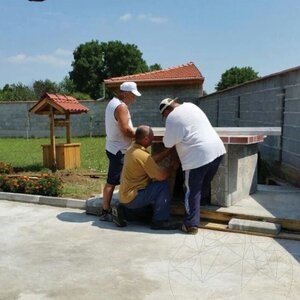 Gril + four traditionnel intégré (charbon de bois/bois, 208x120x155 cm, 1200 kg, pierre naturelle de Rhodes, brique)