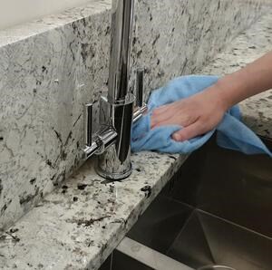 LTP Profesional Stone Wash, Détergent pour pierres naturelles de cuisine et de salle de bains (nettoie et entretient), 500 ml
