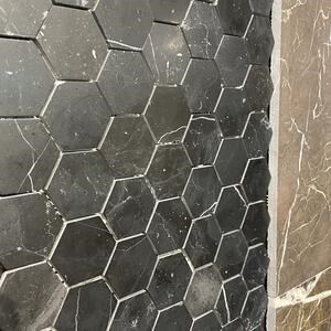 Mosaïque de marbre poli Nero Marquina Hexagone