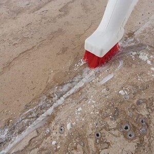 LTP Profesional Claw Red Brush - Parfait pour les coins difficiles ou les joints de coulis
