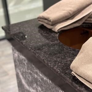 Granit Black Pearl Polisat 2 cm - Comptoirs, marches, émaux et pièces sur mesure