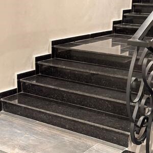 Granit Black Pearl Polisat 2 cm - Comptoirs, marches, émaux et pièces sur mesure