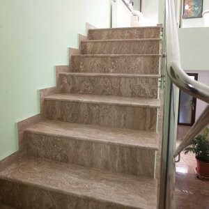 Travertine Latte Polisat 2 cm - Comptoirs, marches, émaux et pièces personnalisées