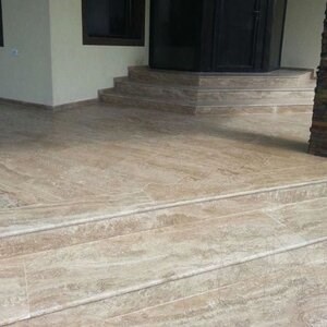 Travertine Latte Polisat 2 cm - Comptoirs, marches, émaux et pièces personnalisées