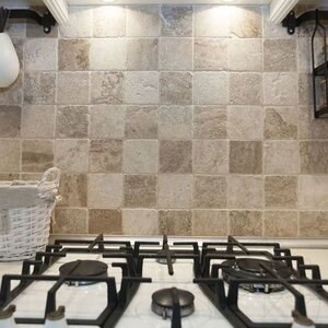 Classic Cross Cut Tumbled Travertine, 10 x 10 x 1 cm