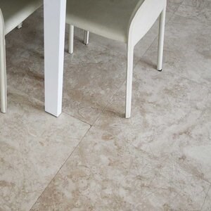 Travertin adouci à coupe transversale Classic PREMIUM, 61 x 61 x 1.2 cm