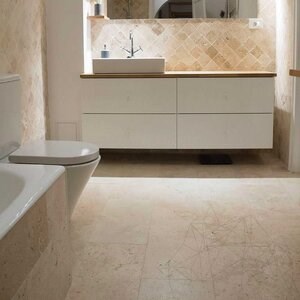 Travertin Classic Cross Cut brossé, 61 x 30.5 x 1.2 cm