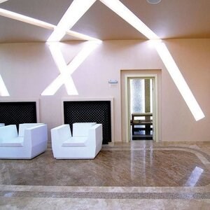 Latte PREMIUM Travertin poli, 61 x 30.5 x 1.2 cm