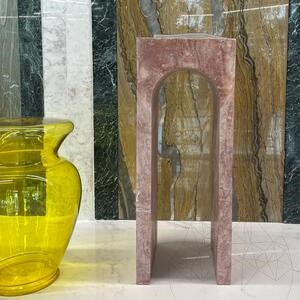 Petite console Archy en travertin rouge opium