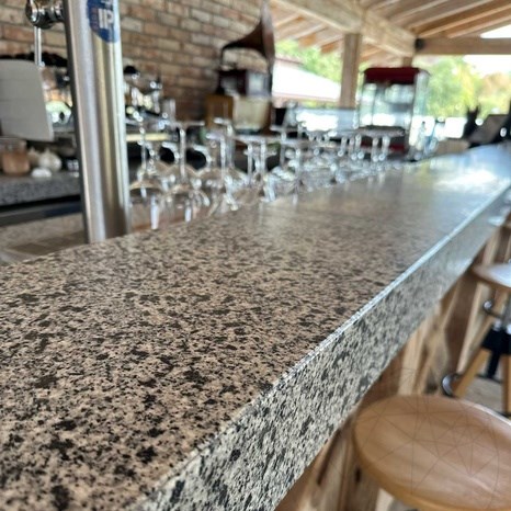 Granit Arctic Grey, Polisat 1.8 cm - Comptoirs, marches, émaux et pièces sur mesure