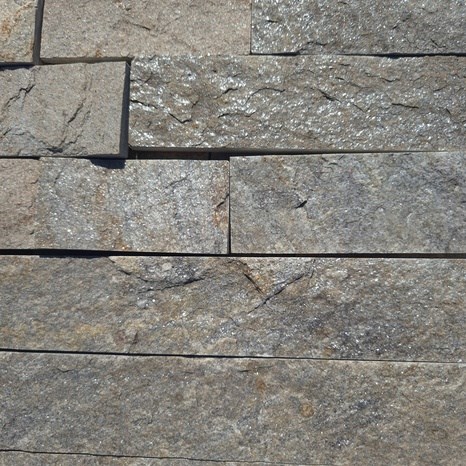 Ardoise Sahara Natur, 5 cm x LL x 1.3cm | Pierre décorative - Dalles verticales, extérieur-intérieur (25sqm/palette)
