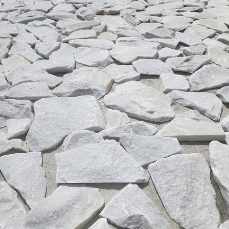 Parement extérieur pierre marbre Rock Face White