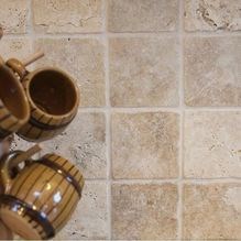 Classic Cross Cut Tumbled Travertine, 10 x 10 x 1 cm