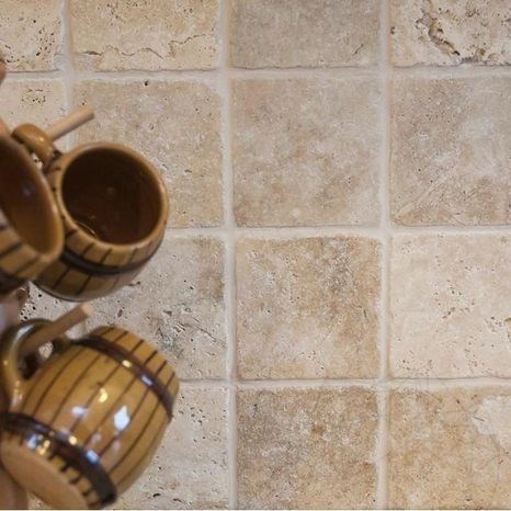 Classic Cross Cut Tumbled Travertine, 10 x 10 x 1 cm