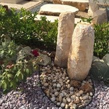 Piliers en grès de Politiko, Décoration de jardin