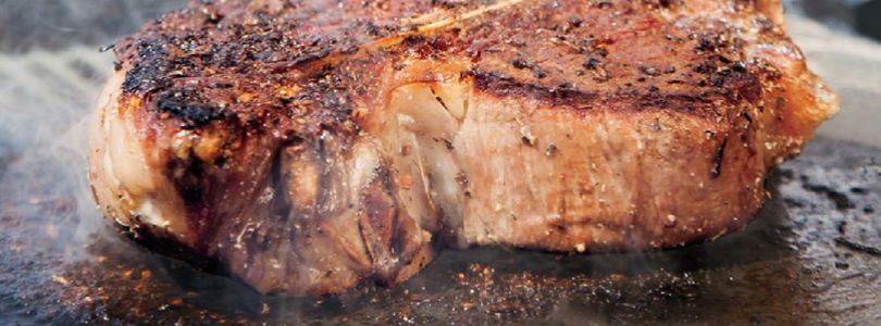 Pierre naturelle utilisée pour la cuisine : steak, pizza, légumes…