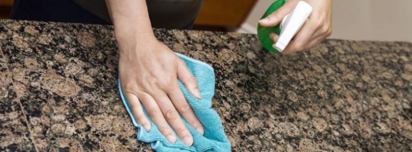 Produits d'étanchéité, de nettoyage et d'entretien pour le marché du carrelage et de la pierre