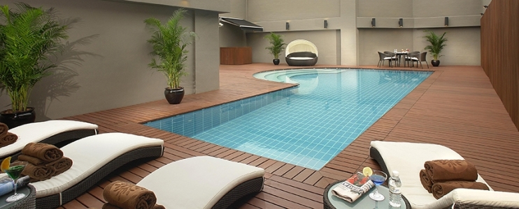 Comment construire une piscine en 15 étapes faciles