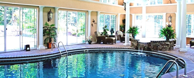 Les meilleurs conseils pour les piscines intérieures : avantages et design