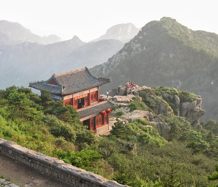 Mont Taishan des cinq montagnes sacrées de Chine