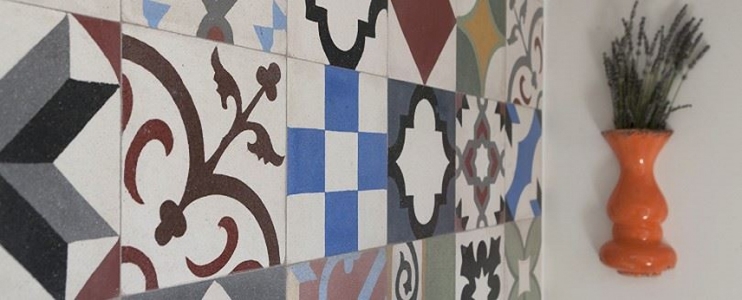 La beauté des carreaux de terrazzo – Inspiration pour un mur de terrasse