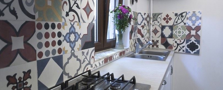 Idées de design de cuisine avec Silver Travertine & Oriental Terrazzo