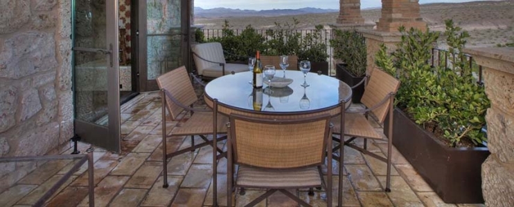 Idées de décoration de balcon avec de la pierre naturelle
