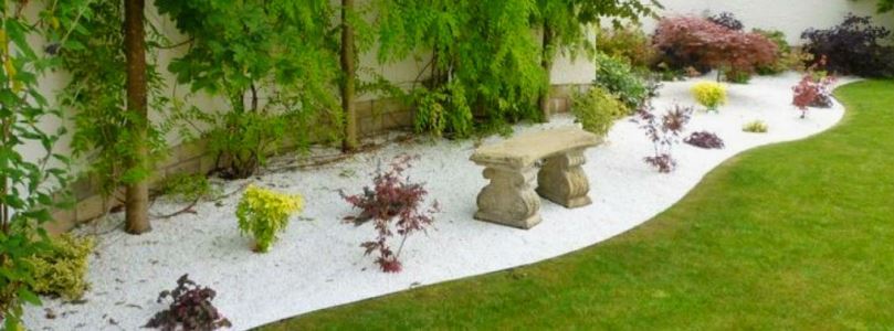Comment décorer votre jardin avec des pierres naturelles uniques