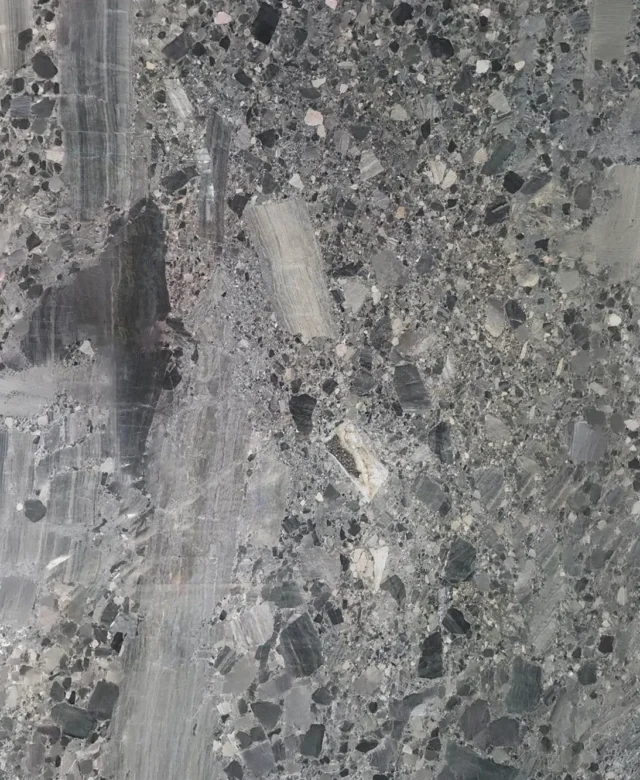 Breccia Noir, plaque de marbre poli, 2 cm