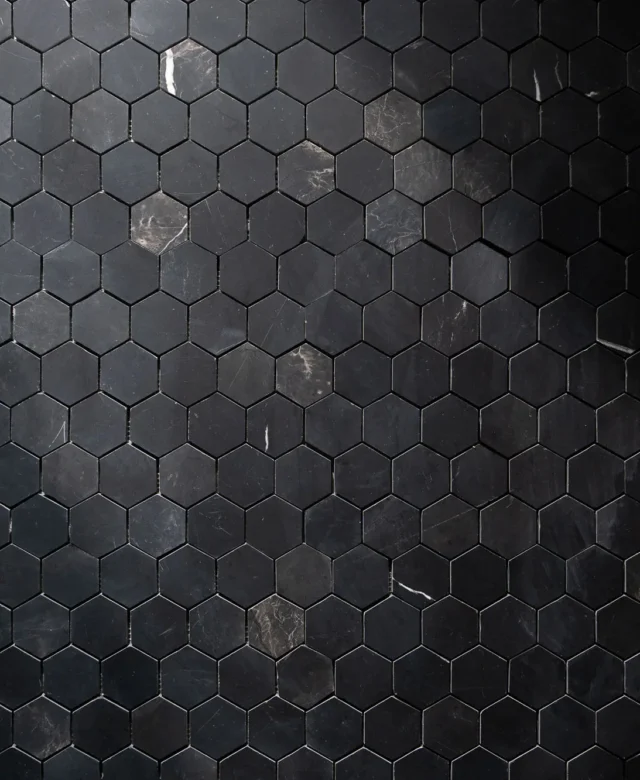 Mosaïque de marbre poli Nero Marquina Hexagone
